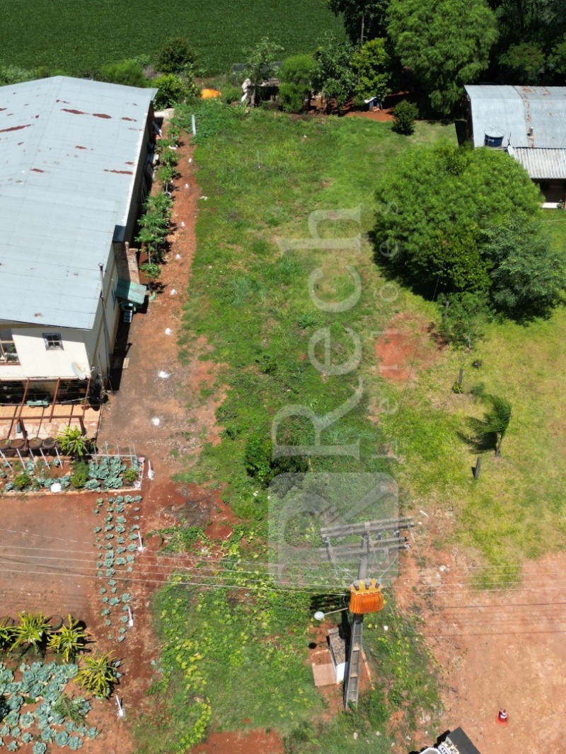 LOTE 001 UMA ÁREA DE 301,35M², dentro de um todo maior com a área superficial de 1.050,00m², localizado em Ronda Alta - RS