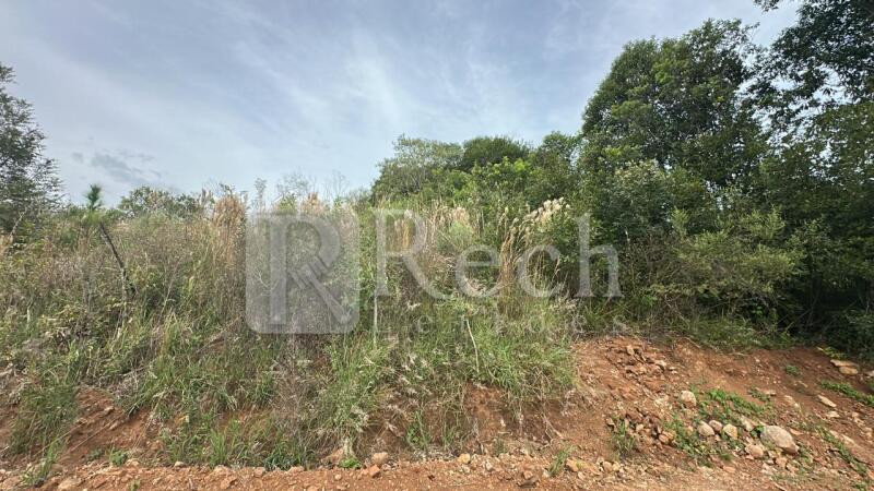 Terreno urbano (lote 05) com a área de 360,73m²