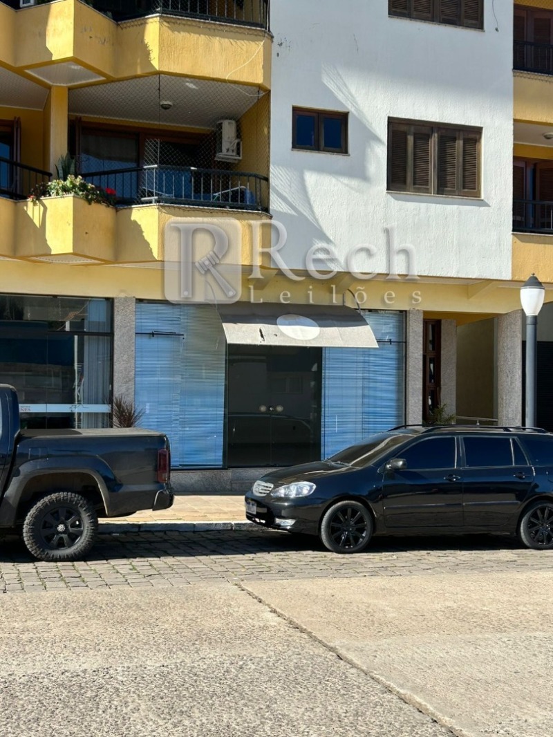 LOTE 001 SALA 02, do EDIFÍCIO COMERCIAL & RESIDENCIAL RR, localizado em Nova Bassano - RS