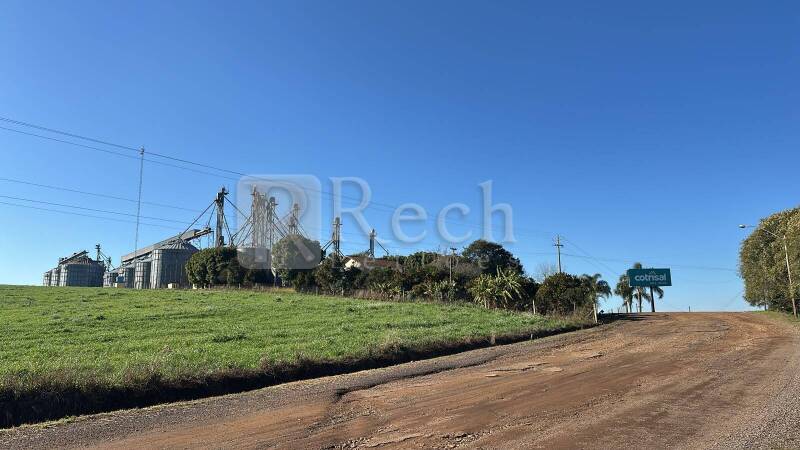 Imagem do imóvel LOTE 001 Uma área de terras com a área de 26.000,00m² (2,60 ha) e Uma parte de terras com a área de 