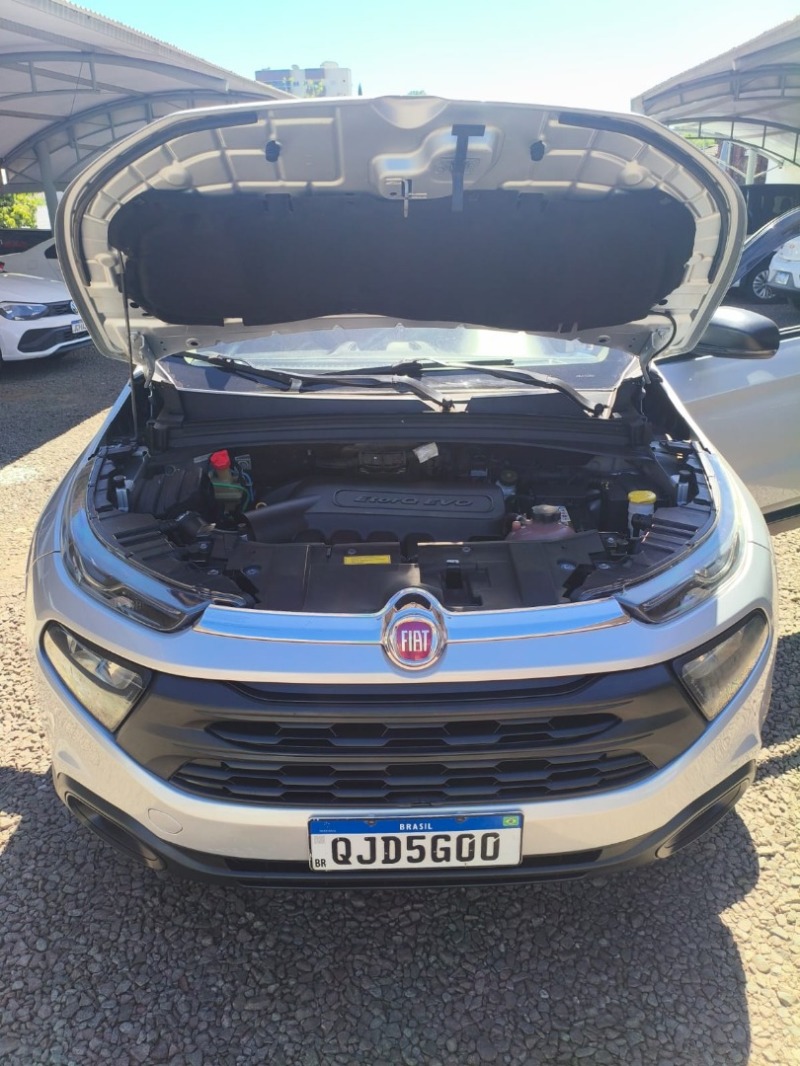 Foto 7 de 9: FIAT TORO 2016/2017