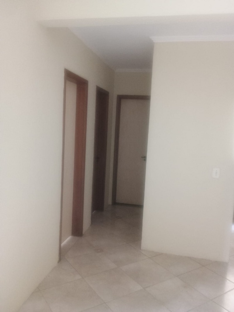 Apartamento com 2 quartos no Santos Dumont (foto 5 de 6)