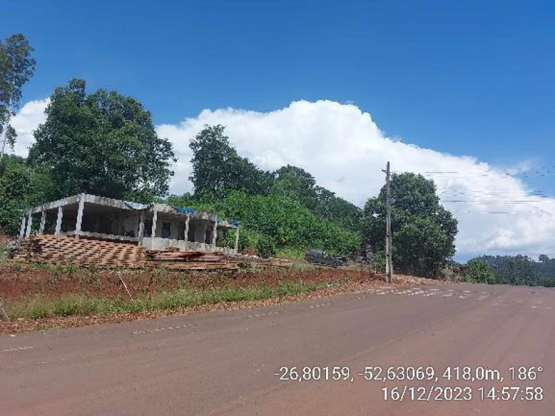 Imagem do imóvel LOTE 051 Terreno urbano, com a área de 29.264,35m², localizado na Rua Hercílio Luz, em Marema-SC