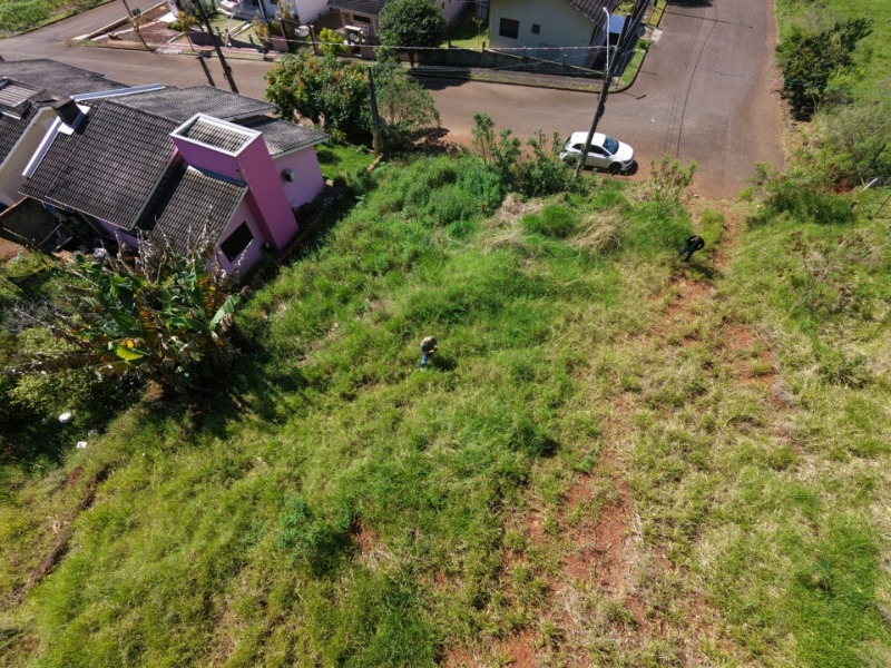 Imagem do imóvel LOTE 066 TERRENO URBANO, com a área de 1.932,00m², na Rua Gênova, Bairro Di Bernardo, em Coronel Fre